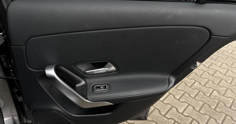Mercedes-Benz Klasa A cena 149900 przebieg: 41200, rok produkcji 2023 z Dobrodzień małe 379